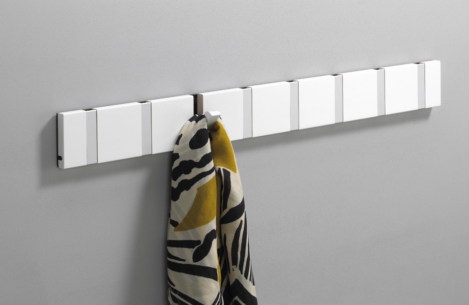 Smart knaggrekke fås fra 20 cm opp til 100cm - flere farger og treslag å velge mellom. Knax knaggrekke fra Loca