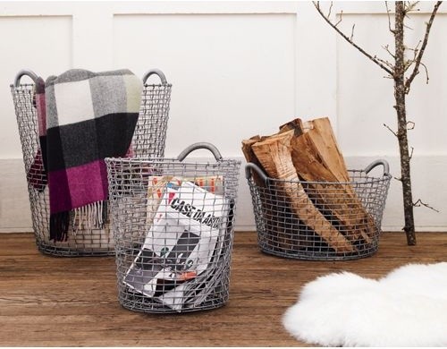 Korbo kurver kan brukes til så mye - luer og hansker, blade, avis, leker eller ved. Korbo kurver